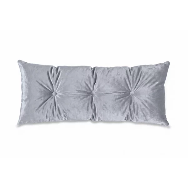 Längliches Bretz Nierenkissen D118V in der Farbe Silver Nugget mit eleganter Knopfheftung auf weißem Hintergrund