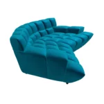 Bretz CLOUD 7 Sofa G154 aus der seitlichen Perspektive im Bezug 619426 enzianblau