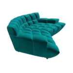 Bretz CLOUD 7 Sofa G154 aus der seitlichen Perspektive im Bezug 619431 smaragdrgruen