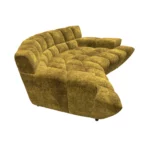 Bretz CLOUD 7 Sofa G154 aus der seitlichen Perspektive im Bezug 641978 gold green