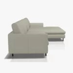 freistil 134 Sofa mit XL-Longchair in der Breite ca. 314 cm aus der seitlichen Perspektive im Leder-Bezug 9040 grauweiss, Semianilinleder leicht pigmentiert