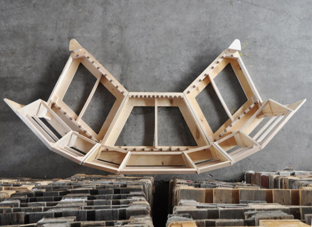 Hier entsteht ein Sofa. In der Produktion wird bei Bretz auf hochwertige und langlebige Komponenten gesetzt. (Bild Bretz)